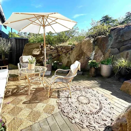 Idyllic House With Cliff Formations And Ocean View 別荘 *